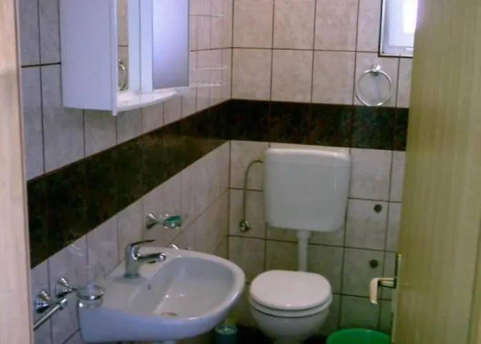 Degi - Two Bedroom Right Apartment Biograd Na Moru